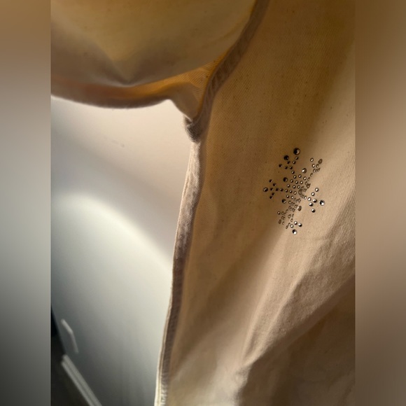 Christmas Button Down - Upper West Side - Picture 5 of 7